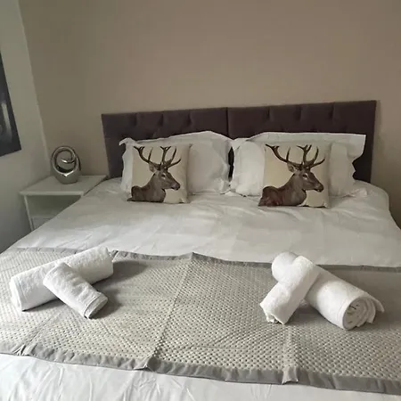 1 Bedroom In Old Town * Edinburg