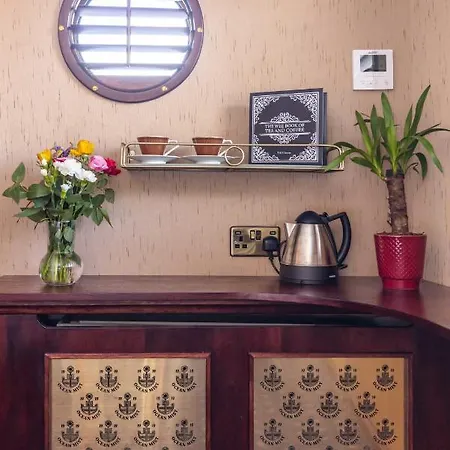 Ocean Mist Leith Отель *