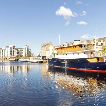 Ocean Mist Leith Отель *