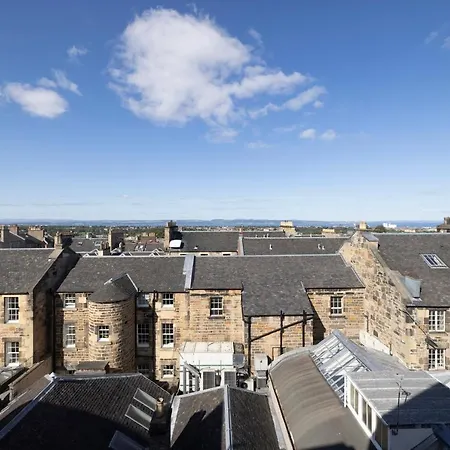 Apartment Joivy Inviting Flat At The Heart Of Edinburgh