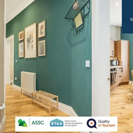 2 Bed Grassmarket By Sunrise Short Lets אדינבורו