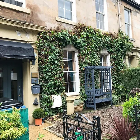 The Kingsview Townhouse - Boutique Hostel *