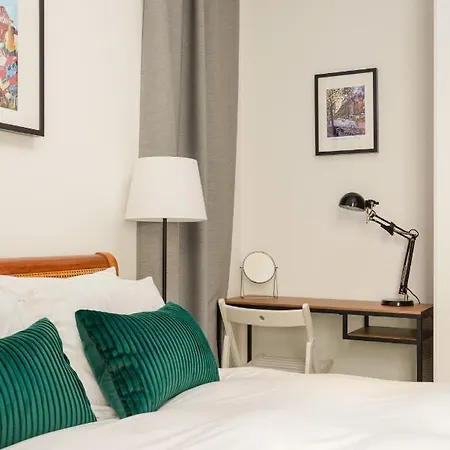 The Grassmarket By Calton Living