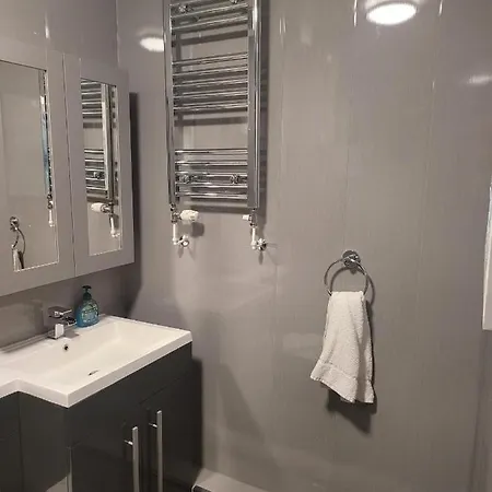 The - No 8 게스트하우스