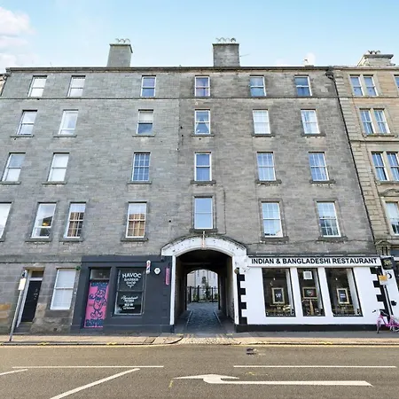 Joivy Bright And Modern Flat With Desk Apartment