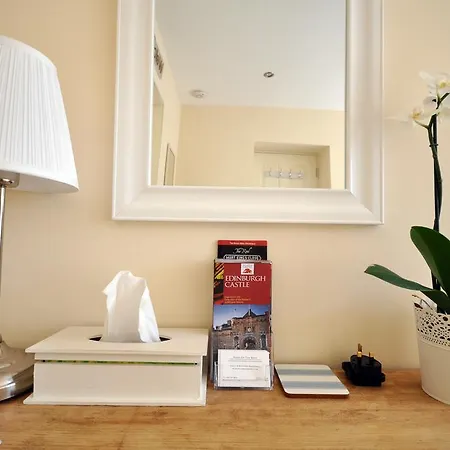 Room On The Brae Edinburgh
