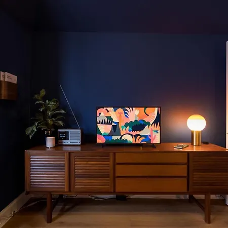 Joivy Contemporary With Free Parking *