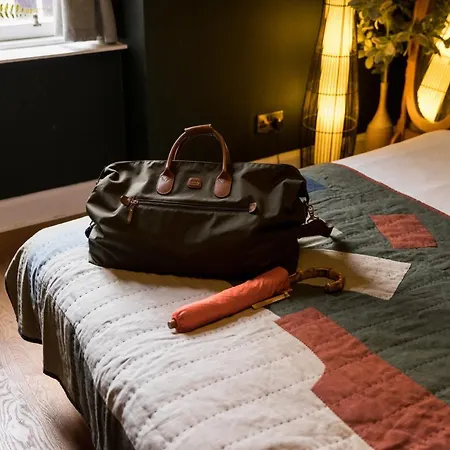 Joivy Contemporary With Free Parking Holiday home Edinburgh