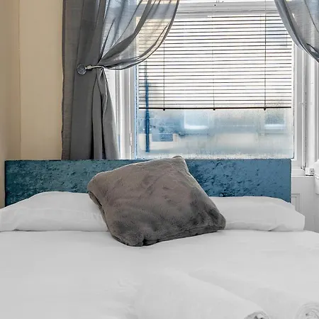 Centre Jasmine -sleeps 7