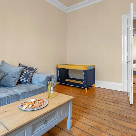 Centre Jasmine -sleeps 7 * Эдинбург