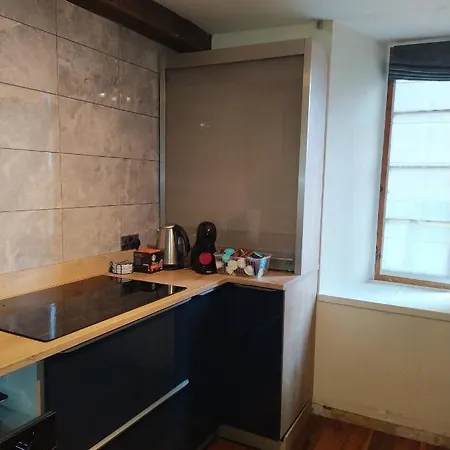 Lovely 2 Bedroom B-listed Converted Whisky Bond * Edinburg