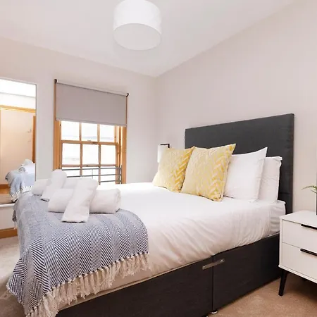 Apartmán Joivy Bright And Cosy Flat Near The Scotland Gallery *