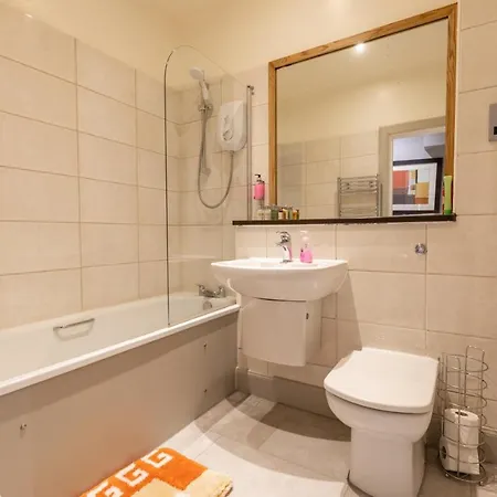 Two Bedroom Within Walking Distance To Centre Appartement Édimbourg
