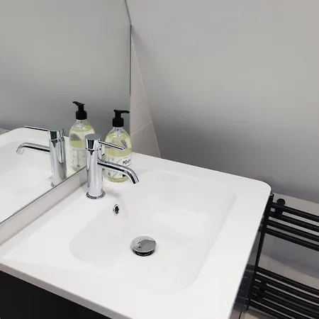 Joivy Tasteful On Rose South Apartment