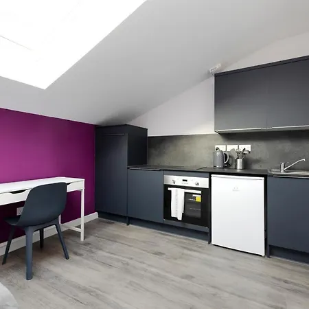 Apartment Altido Elegant Near The Meadows