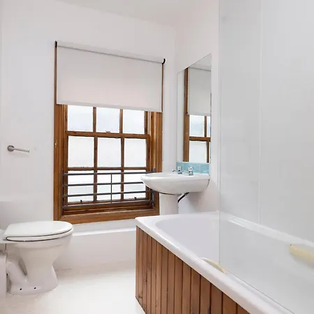 Apartmán Joivy Bright And Cosy Flat Near The Scotland Gallery Edinburgh