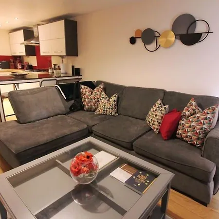 Spacious 2 Bed, 2 Bath -the Shore, Leith Апартаменты *