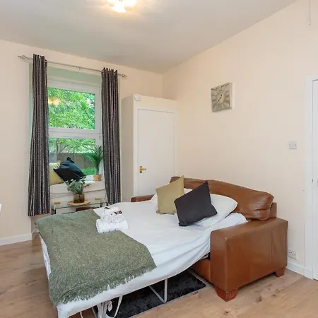 Cozy 1b Groundfloor - 8 Minute From Centre