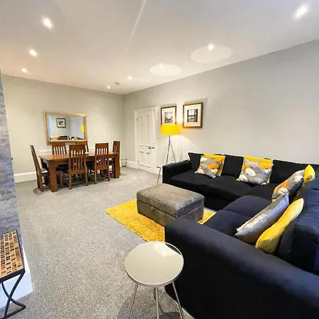 2bed, Private Garden & Fireplace, Near Water Of Leith Apartamento