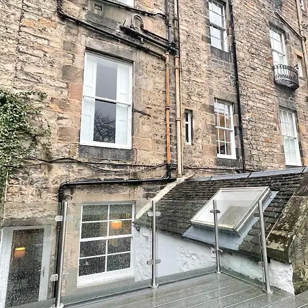 2bed, Private Garden & Fireplace, Near Water Of Leith Apartamento