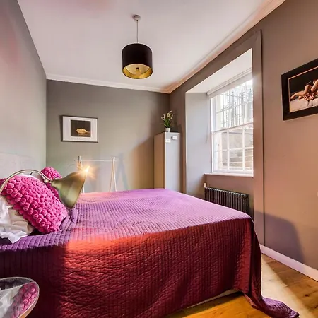 Broughton Place - Beautiful New Town Garden Flat Edinburgh