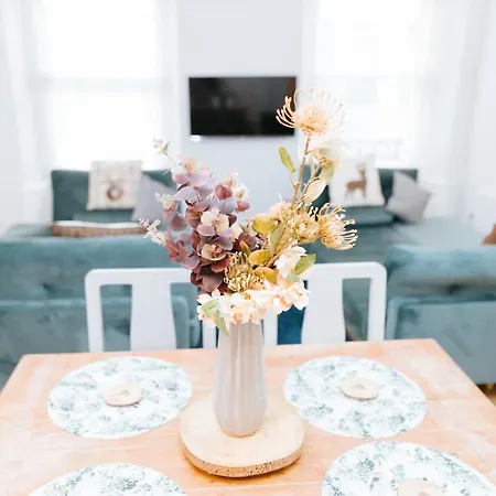 Luxury Modern 3 Bedroom In Centre Эдинбург