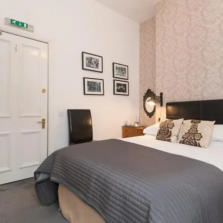 Fraoch House 4* Эдинбург