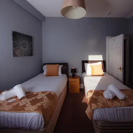 Old Town By The Castle/ Meadows! Apartment Edinburgh