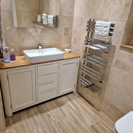 Parliament Sq 12 Royal Mile Edinburgh