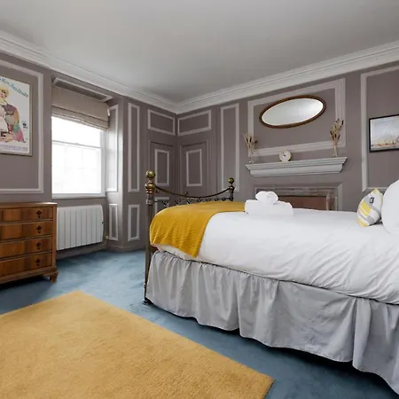 Joivy Eclectic Near Castle *