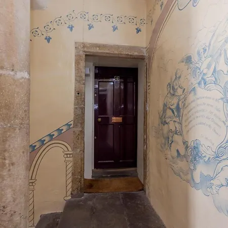 Joivy Eclectic Near Castle * Edynburg