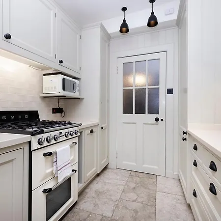 Joivy Eclectic Near Castle * Edynburg