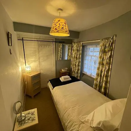 Royal Mile Old Fishmarket Close *