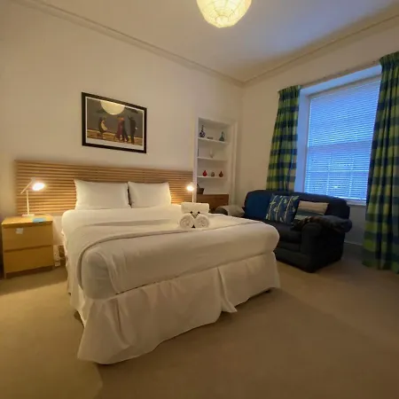 Daire Altido Classic 3br Moments From Haymarket Station