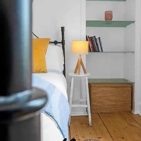 Appartamento Lafayette - Cozy 2br-1ba Near Princes Street By Bonjour Residences Edimburgo