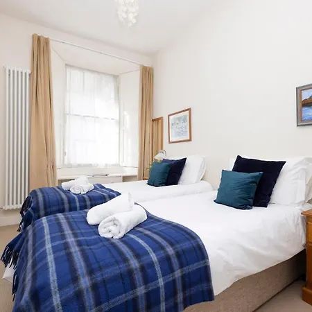 Apartment Charming Hideaway In Centre *