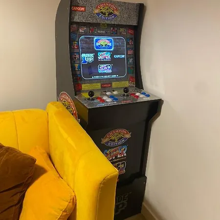 Lovely 3 Bed With Jacuzzi, Close To Airport, Driveway, Wifi * Edinburgh