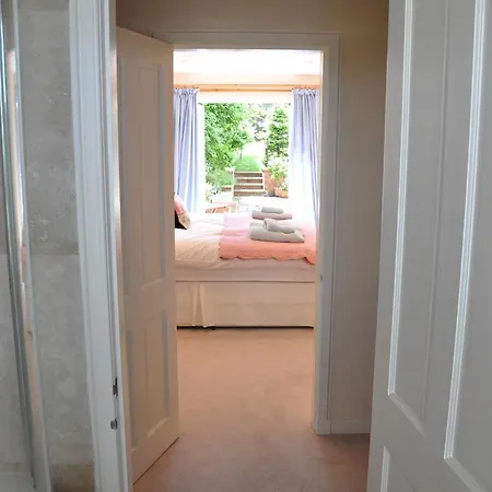 Room On The Brae 3*