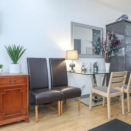 Thistle St Modern 3 Bedroom In Centre *
