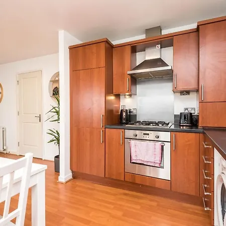 Apartment Modern Spacious 3 Bedroom Centre - Free Parking - Private Balcony Edinburgh