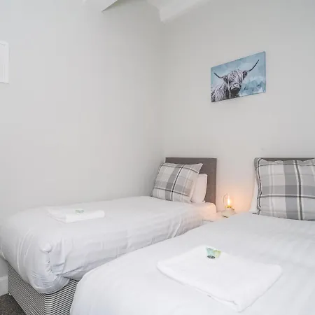 Newly Decorated Spacious 2bed Flat In Chic Area Appartamento Edimburgo