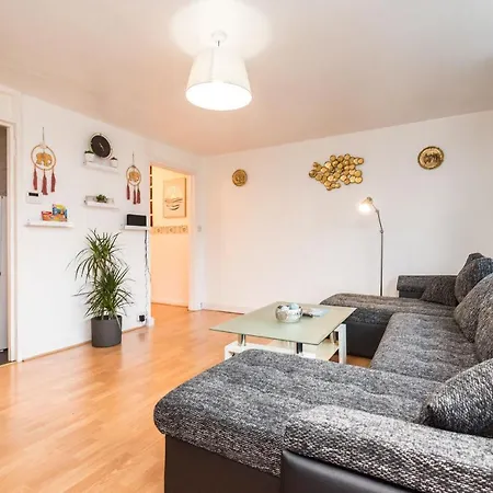 Апартаменты Cosy 2 Bedroom In The Heart Of *