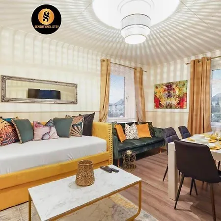Apartmán 4 Bedrooms By Sensational Short Lets & Serviced *