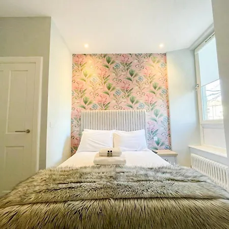 Beautiful 2br, Private Entry In Vibrant Leith Lägenhet *