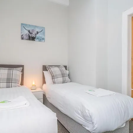 Newly Decorated Spacious 2bed Flat In Chic Area Edimburgo