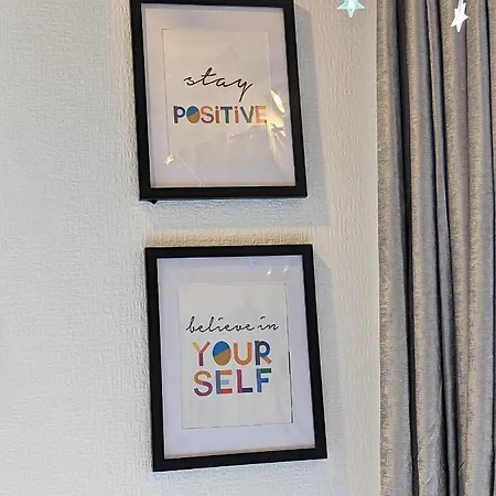 Huge In The City * Edinburg