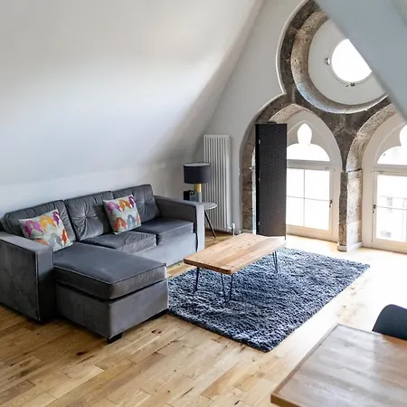 Linton Collection - Blackfriars Lofts Apartment *