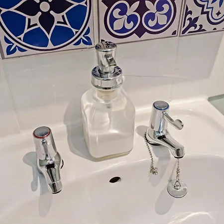 Cheerful Stays: Spacious Flat In Vibrant Leith Appartamento *