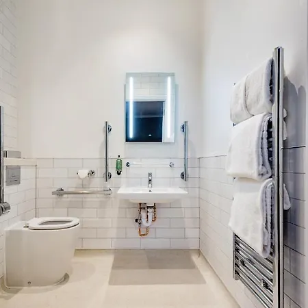 Szálloda Toby Carvery West By Innkeeper's Collection 3*