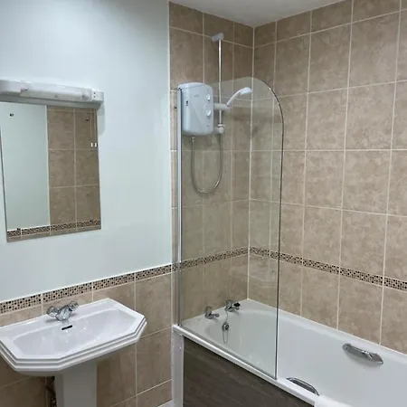 Apartament Central, Main Door Apartment, Spacious 2 Bedrooms- No Stairs Edynburg